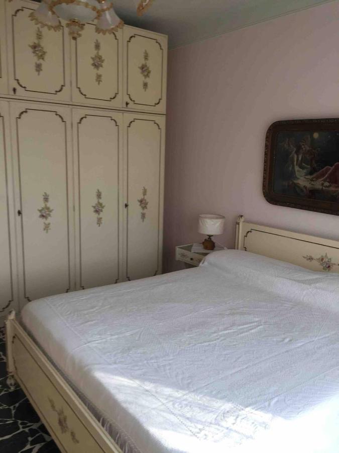 A Due Passi Dal Mare Apartamento Vallecrosia Exterior foto